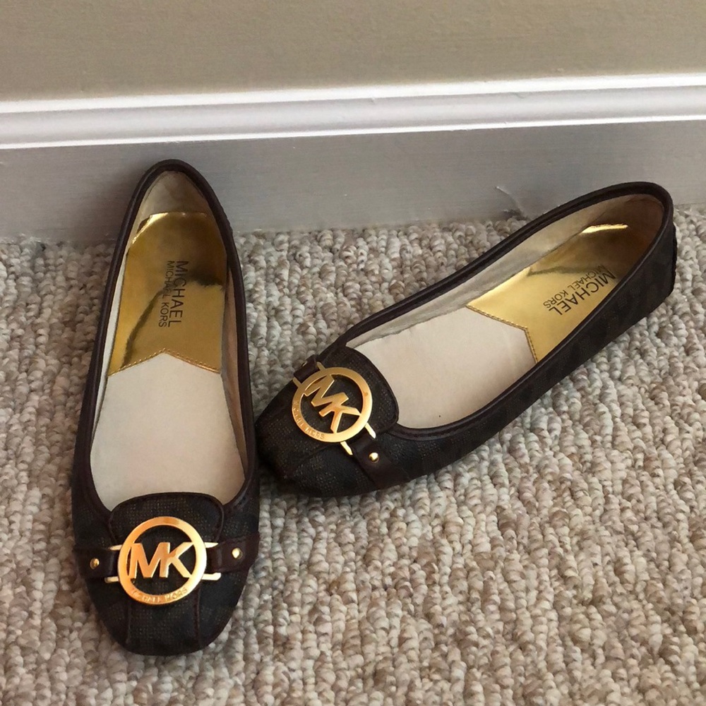 Michael Kors flats!